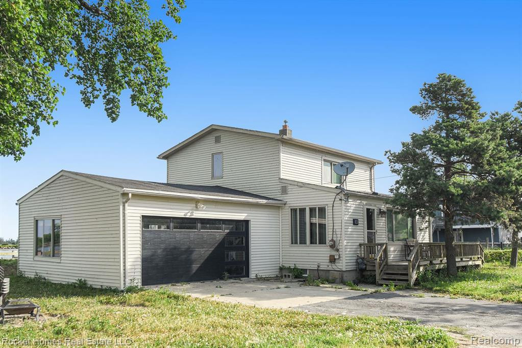 6693 Lakeshore Drive, Newport, MI 48166 — Photo 3