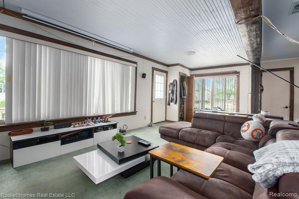 6693 Lakeshore Drive, Newport, MI 48166 — Photo 16