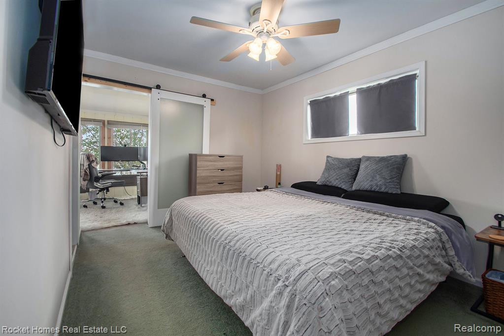 6693 Lakeshore Drive, Newport, MI 48166 — Photo 17
