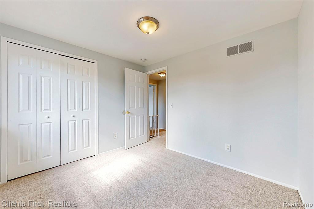 881 QUEENS Way, Canton, MI 48188 — Photo 24