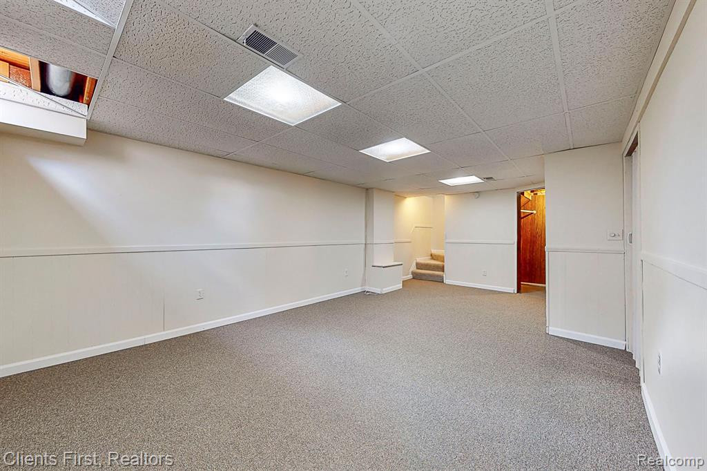 881 QUEENS Way, Canton, MI 48188 — Photo 29