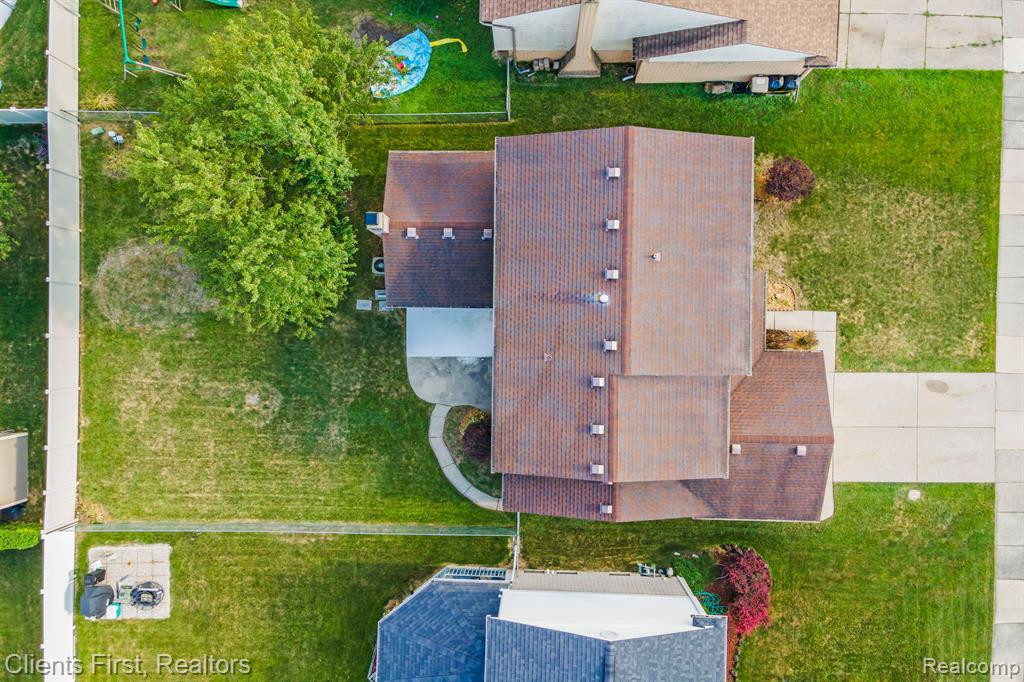 881 QUEENS Way, Canton, MI 48188 — Photo 41