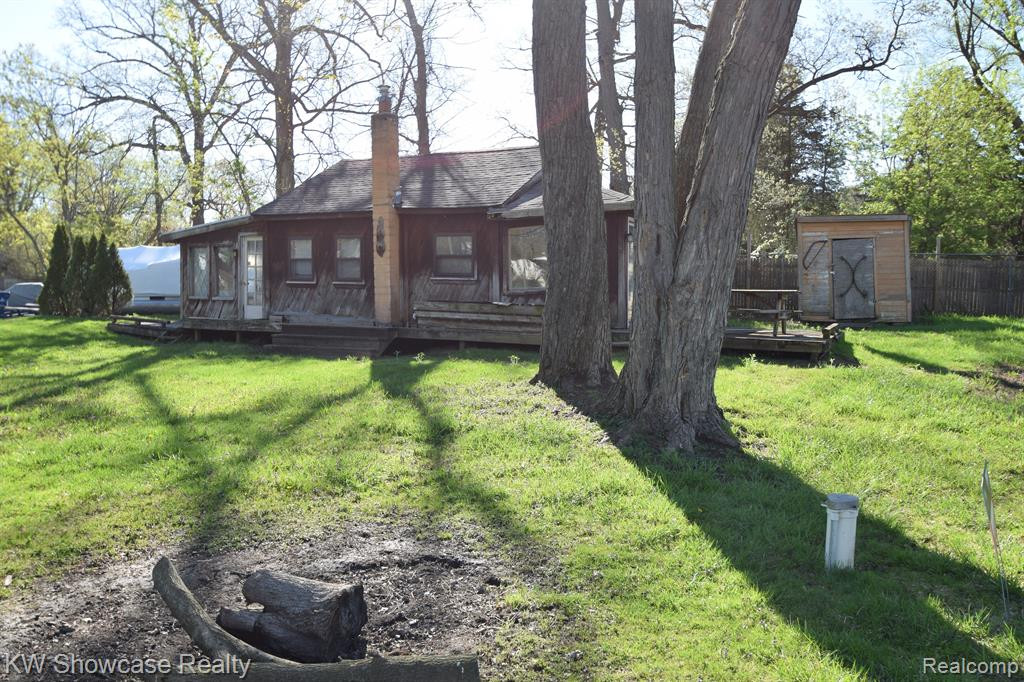 4120 NAVARRA Court, White Lake, MI 48383 — Photo 3