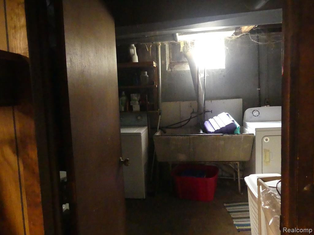 855 JOHN DALY Street, Inkster, MI 48141 — Photo 13