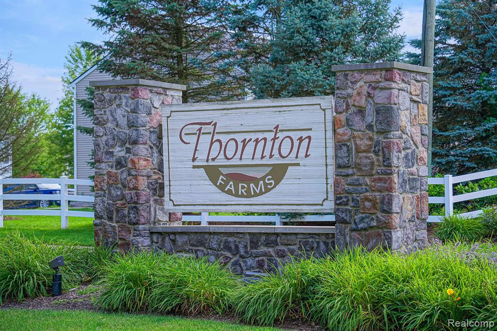 8202 BAYBERRY Court, Dexter, MI 48130 — Photo 6