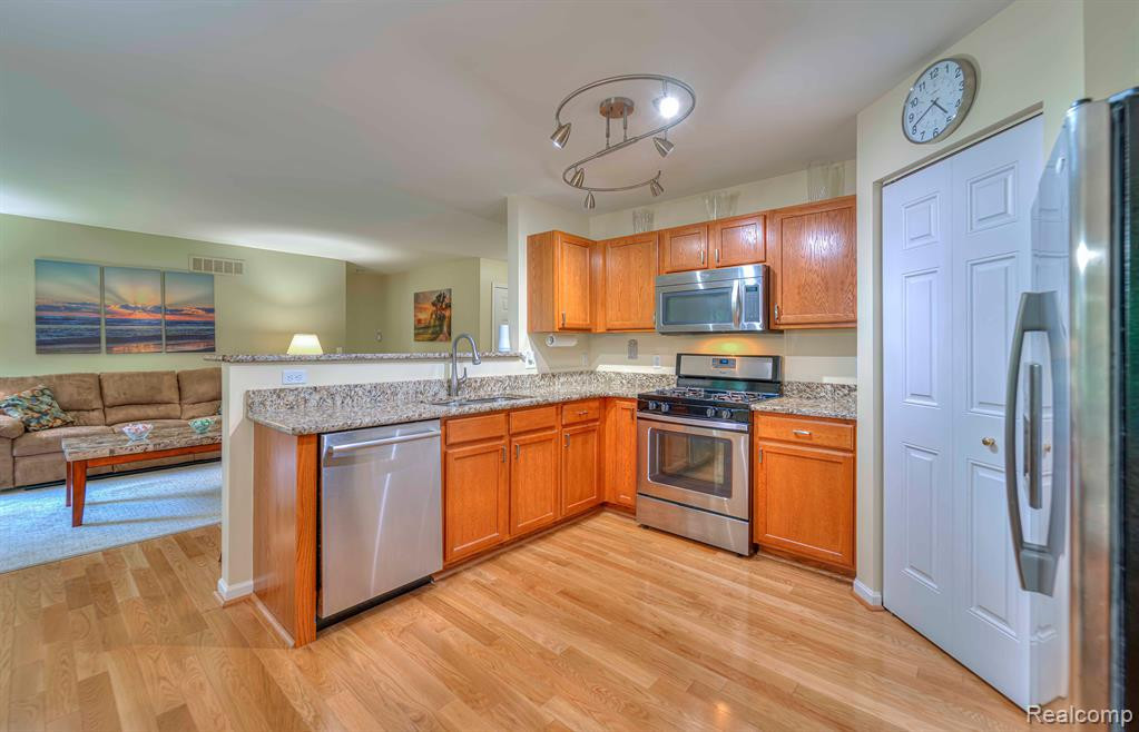 8202 BAYBERRY Court, Dexter, MI 48130 — Photo 14