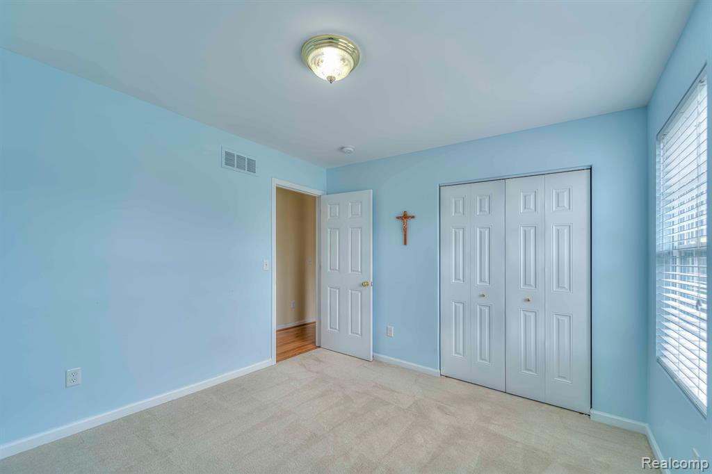 8202 BAYBERRY Court, Dexter, MI 48130 — Photo 24