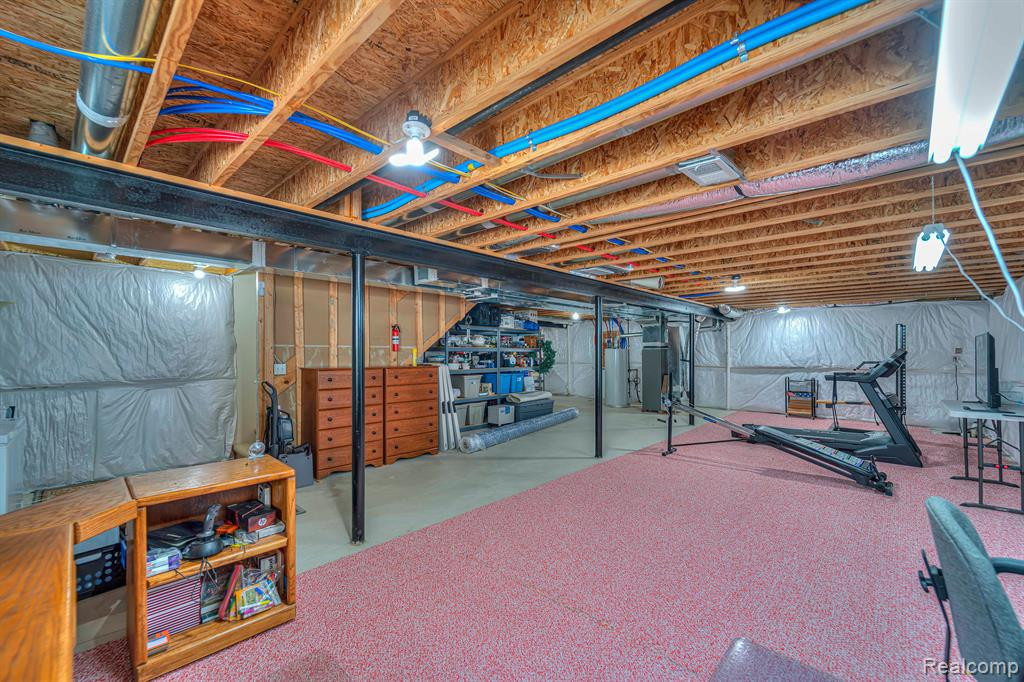 8202 BAYBERRY Court, Dexter, MI 48130 — Photo 32