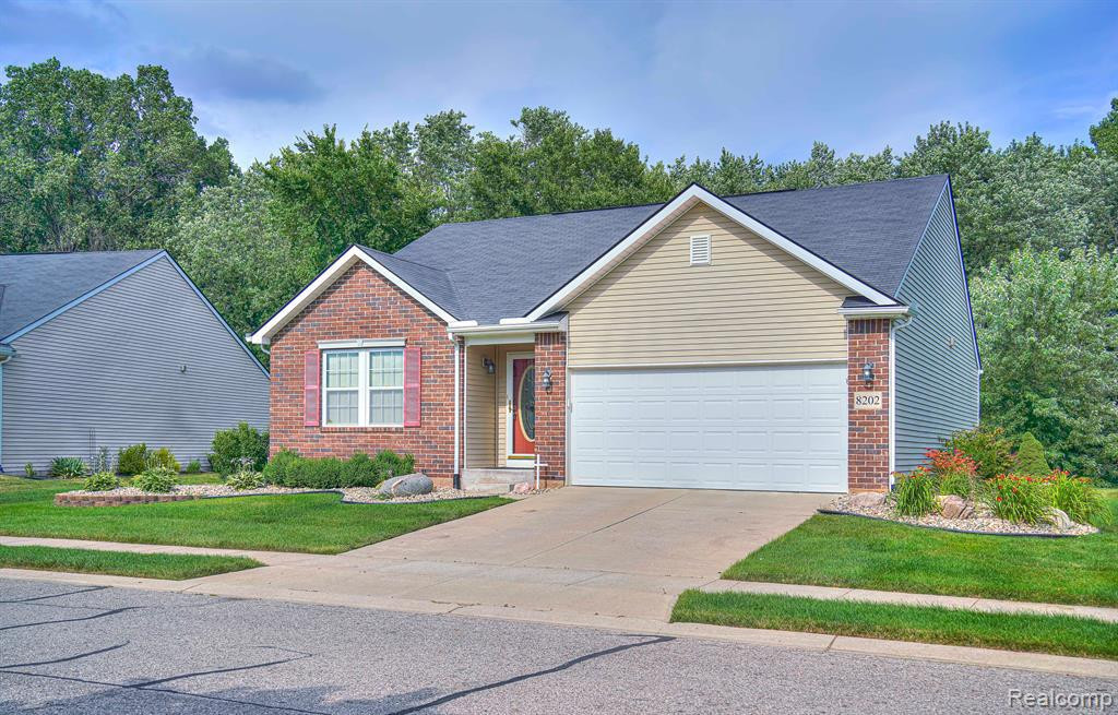 8202 BAYBERRY Court, Dexter, MI 48130 — Photo 35