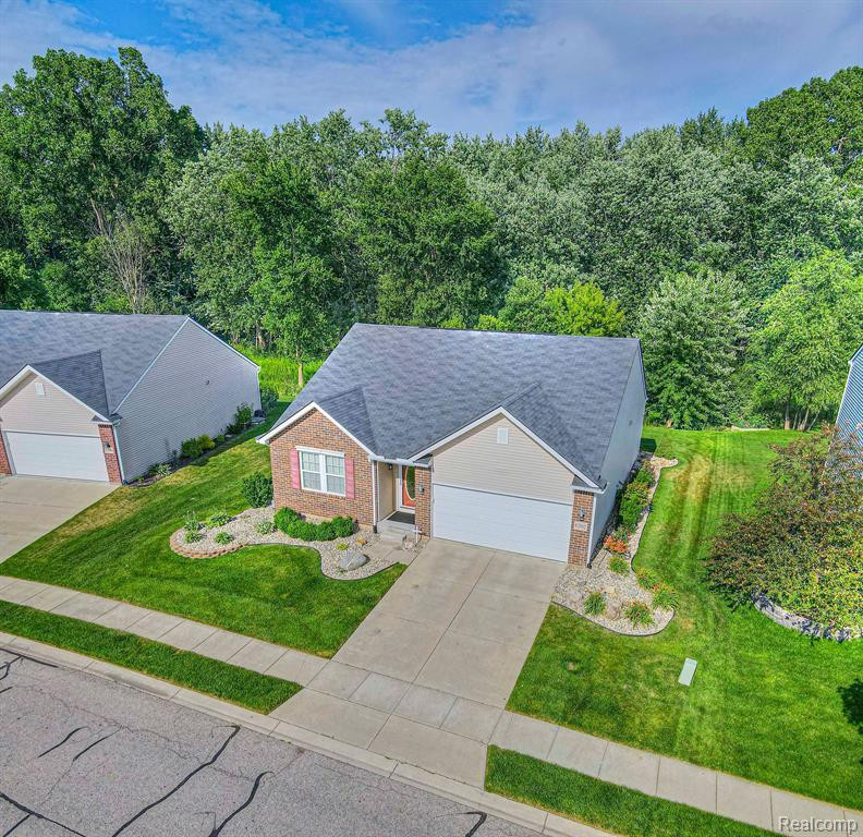 8202 BAYBERRY Court, Dexter, MI 48130 — Photo 37