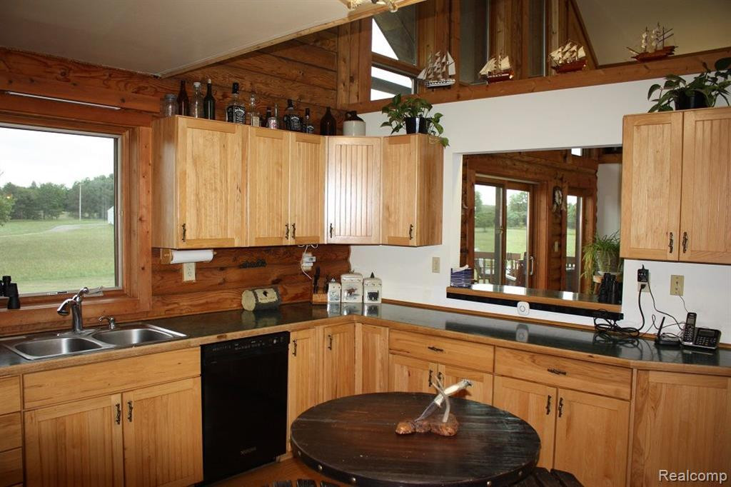 16531 WASHBURN Road, Grass Lake, MI 49240 — Photo 28