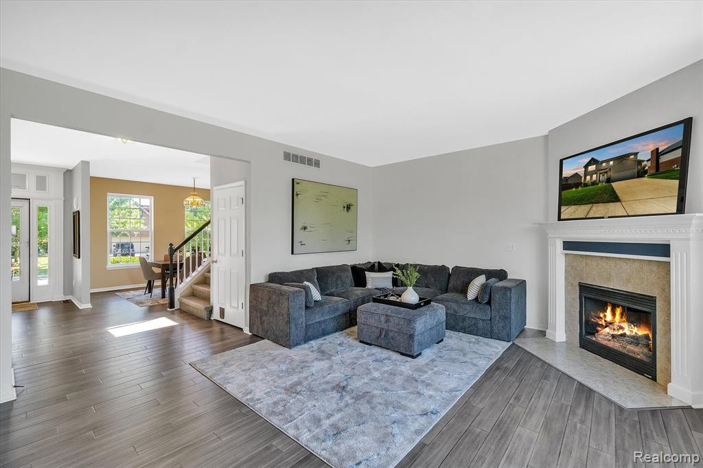 650 PARK LANE Road, Chelsea, MI 48118 — Photo 9