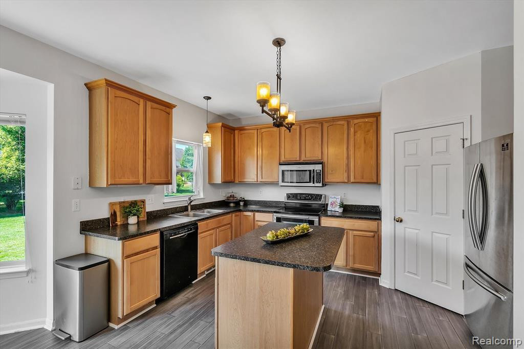 650 PARK LANE Road, Chelsea, MI 48118 — Photo 17
