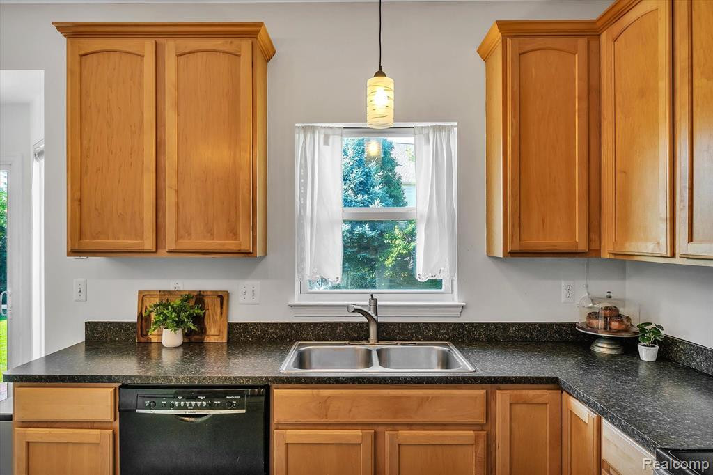 650 PARK LANE Road, Chelsea, MI 48118 — Photo 22