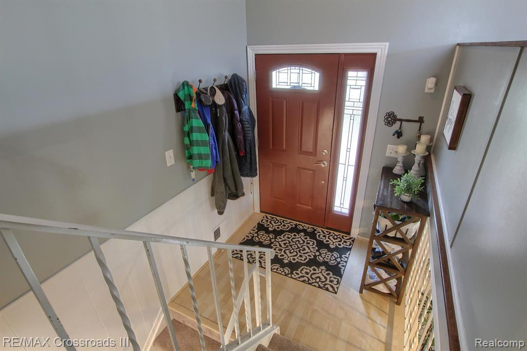 42464 SOMERSET Court, Canton, MI 48187 — Photo 4