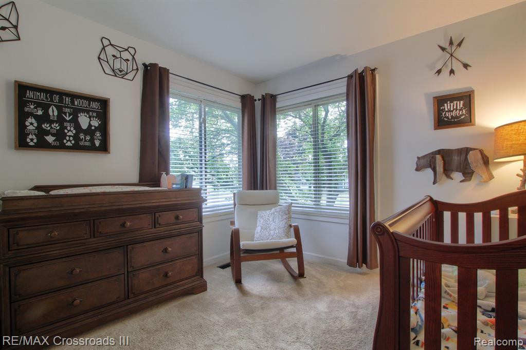42464 SOMERSET Court, Canton, MI 48187 — Photo 19