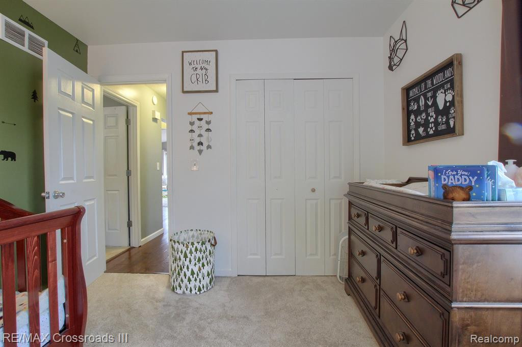42464 SOMERSET Court, Canton, MI 48187 — Photo 20