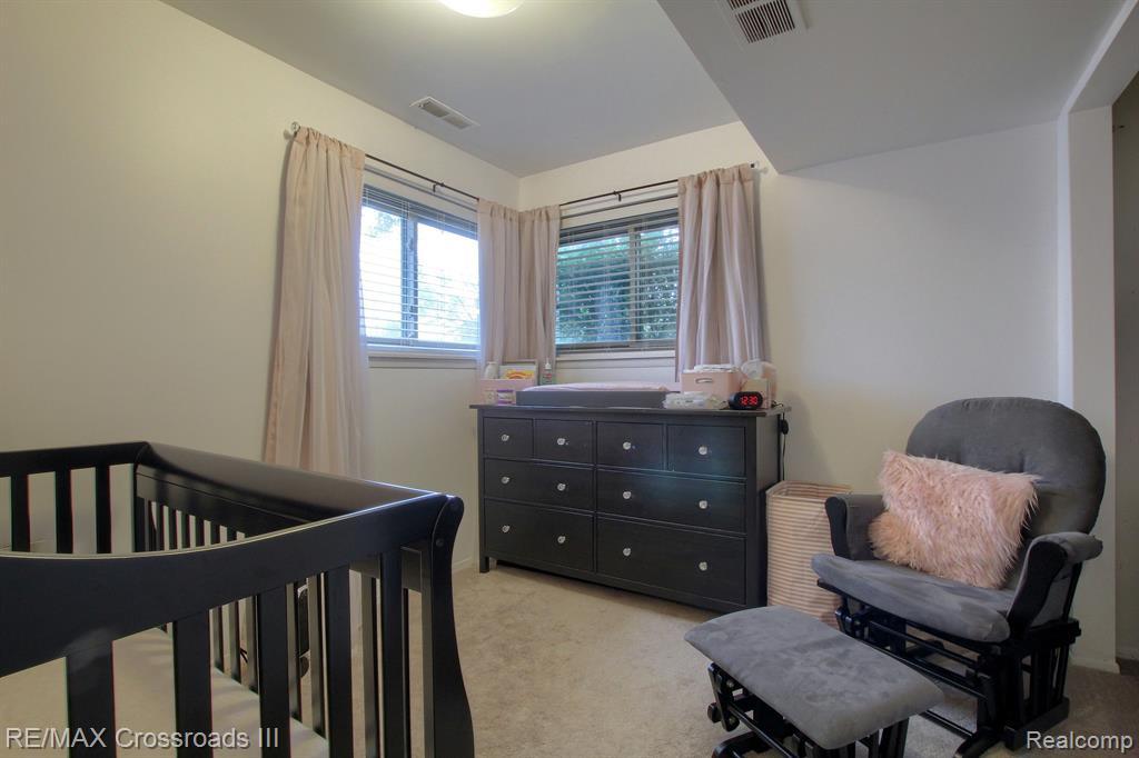 42464 SOMERSET Court, Canton, MI 48187 — Photo 21