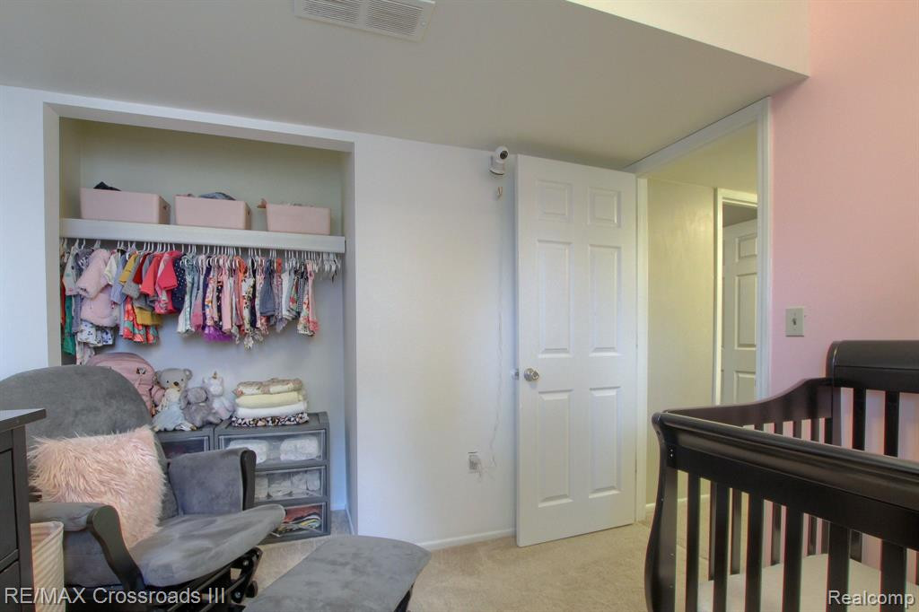 42464 SOMERSET Court, Canton, MI 48187 — Photo 22