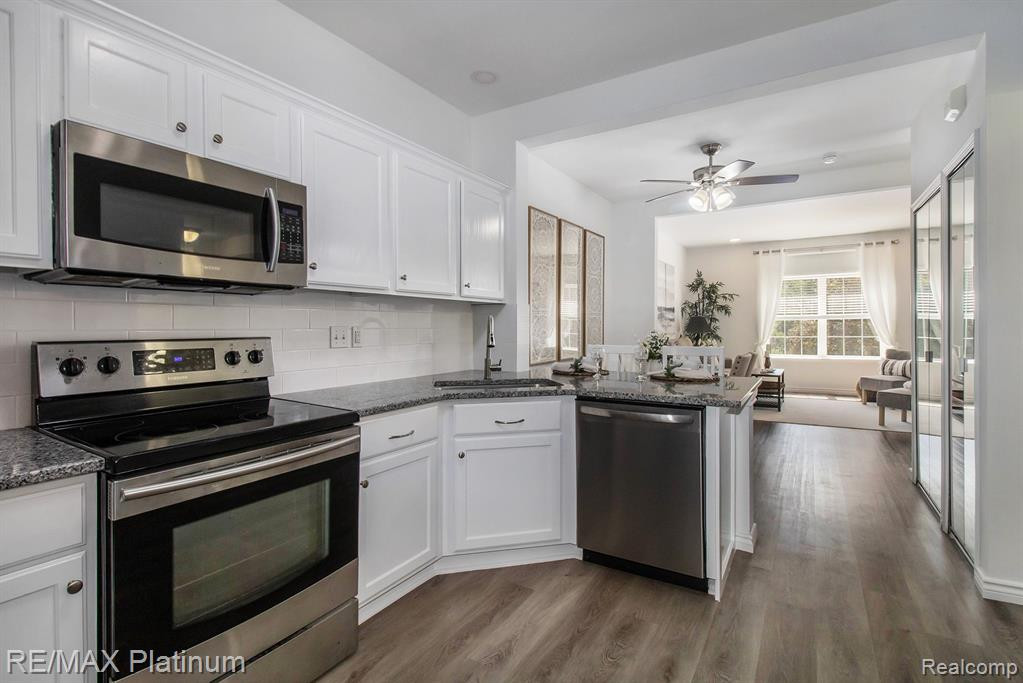 2160 KNOTTY PINE Trail, Howell, MI 48855 — Photo 5