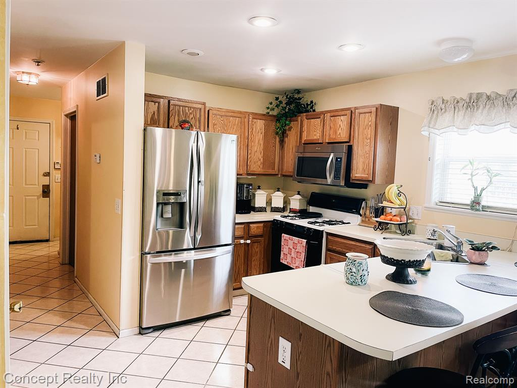 1433 18TH Street, Detroit, MI 48216 — Photo 6