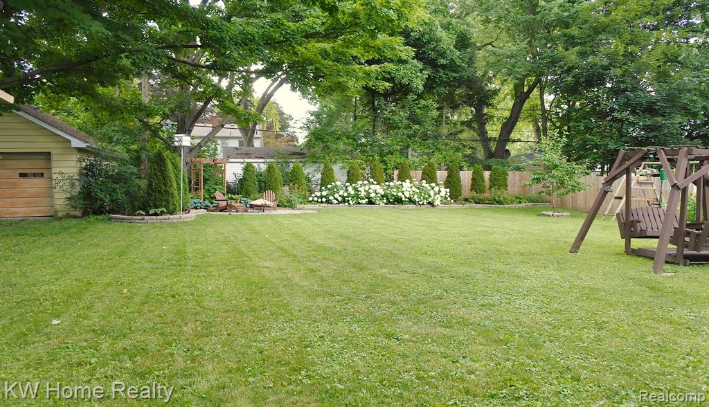 330 GLENWOOD Street, Ann Arbor, MI 48103 — Photo 4