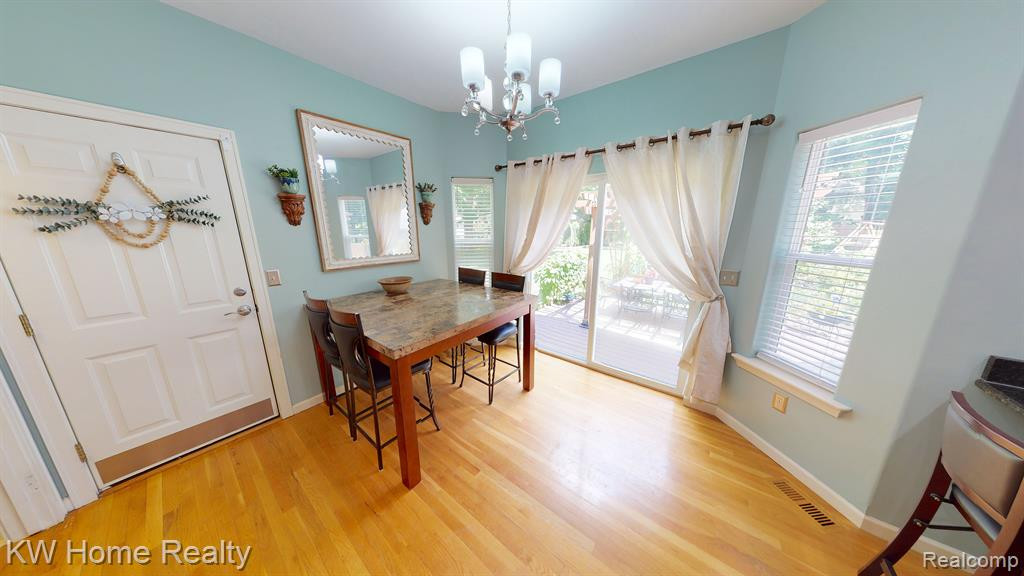 330 GLENWOOD Street, Ann Arbor, MI 48103 — Photo 9