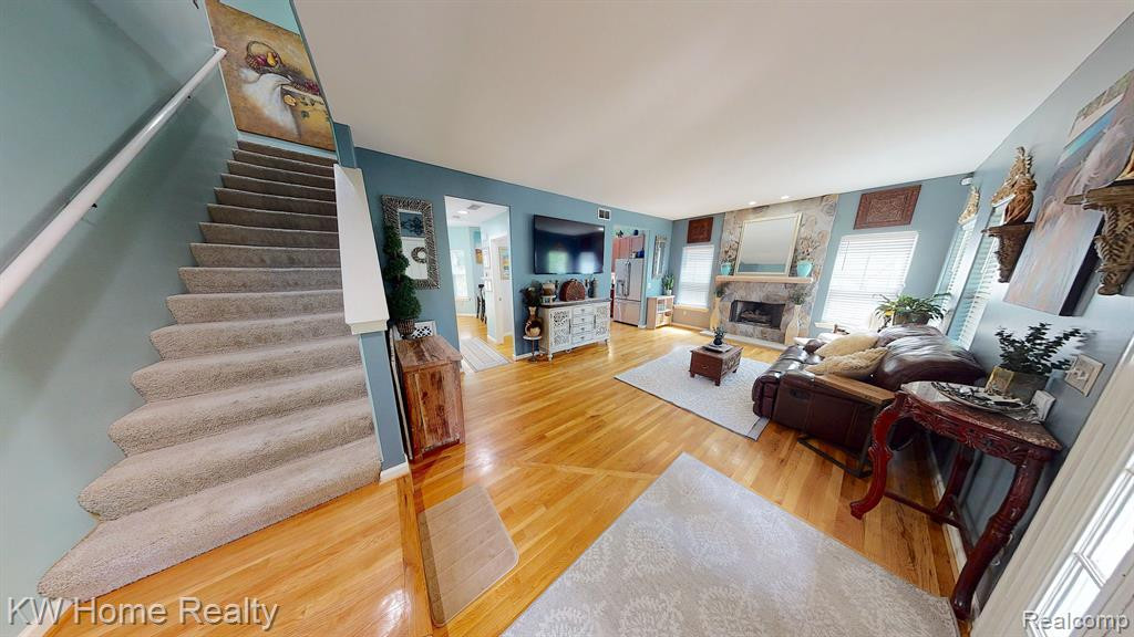 330 GLENWOOD Street, Ann Arbor, MI 48103 — Photo 13