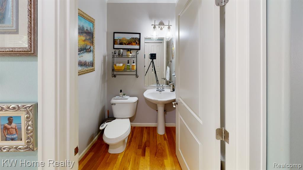 330 GLENWOOD Street, Ann Arbor, MI 48103 — Photo 15