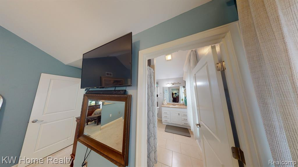 330 GLENWOOD Street, Ann Arbor, MI 48103 — Photo 20