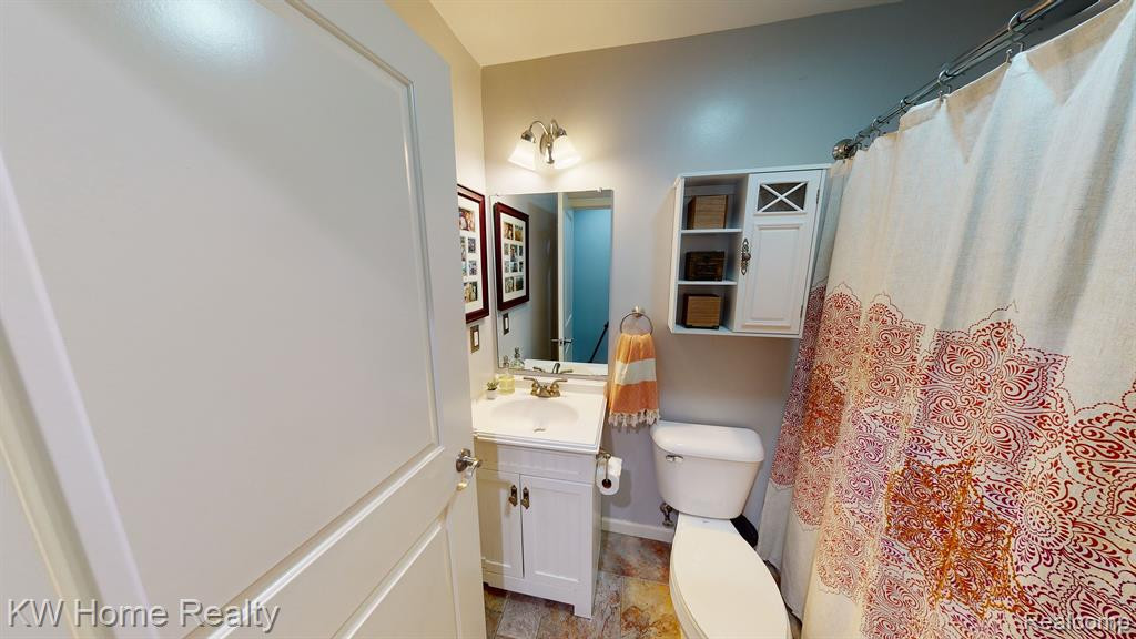 330 GLENWOOD Street, Ann Arbor, MI 48103 — Photo 27