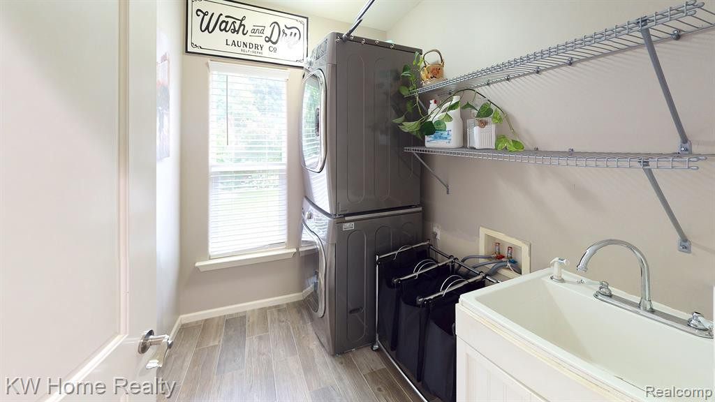 330 GLENWOOD Street, Ann Arbor, MI 48103 — Photo 32