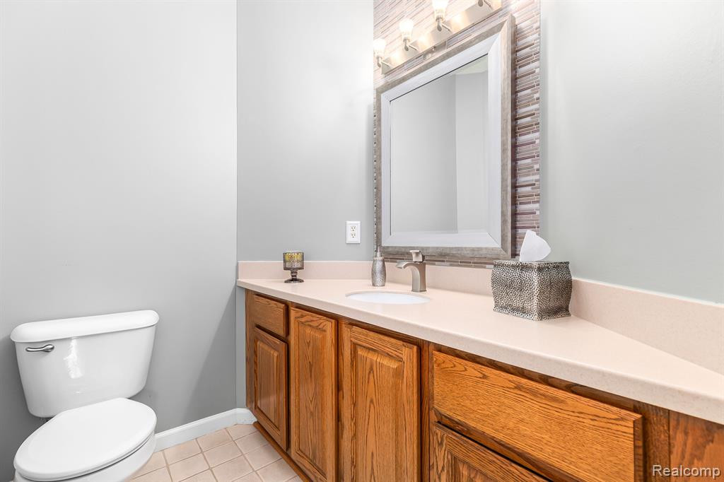 657 HIGHLANDS Drive, Canton, MI 48188 — Photo 22