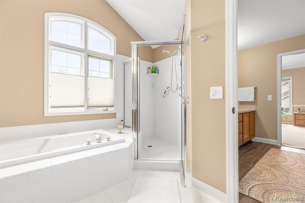 657 HIGHLANDS Drive, Canton, MI 48188 — Photo 32