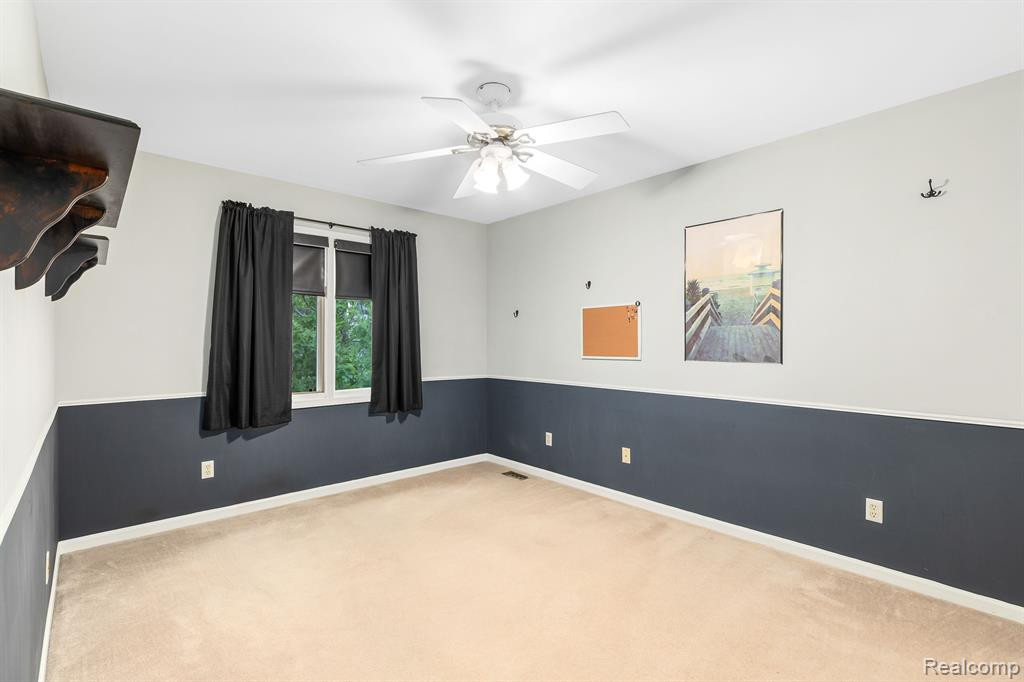 657 HIGHLANDS Drive, Canton, MI 48188 — Photo 33