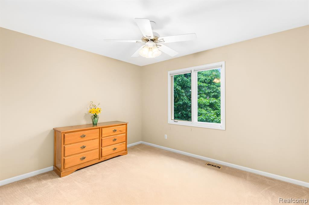 657 HIGHLANDS Drive, Canton, MI 48188 — Photo 34