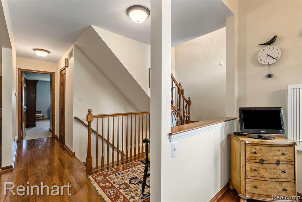 773 CHALLENGING Trail, South Lyon, MI 48178 — Photo 4