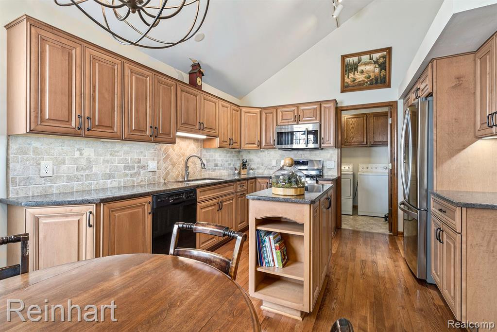 773 CHALLENGING Trail, South Lyon, MI 48178 — Photo 11