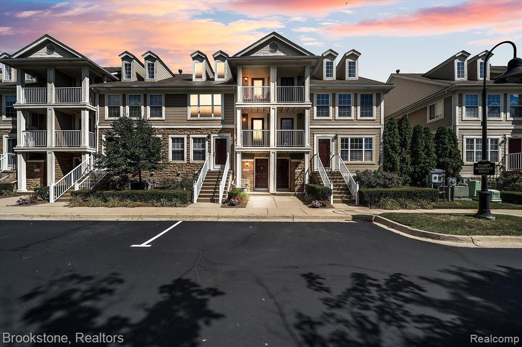1107 BEAVER Run, Troy, MI 48083 — Photo 2