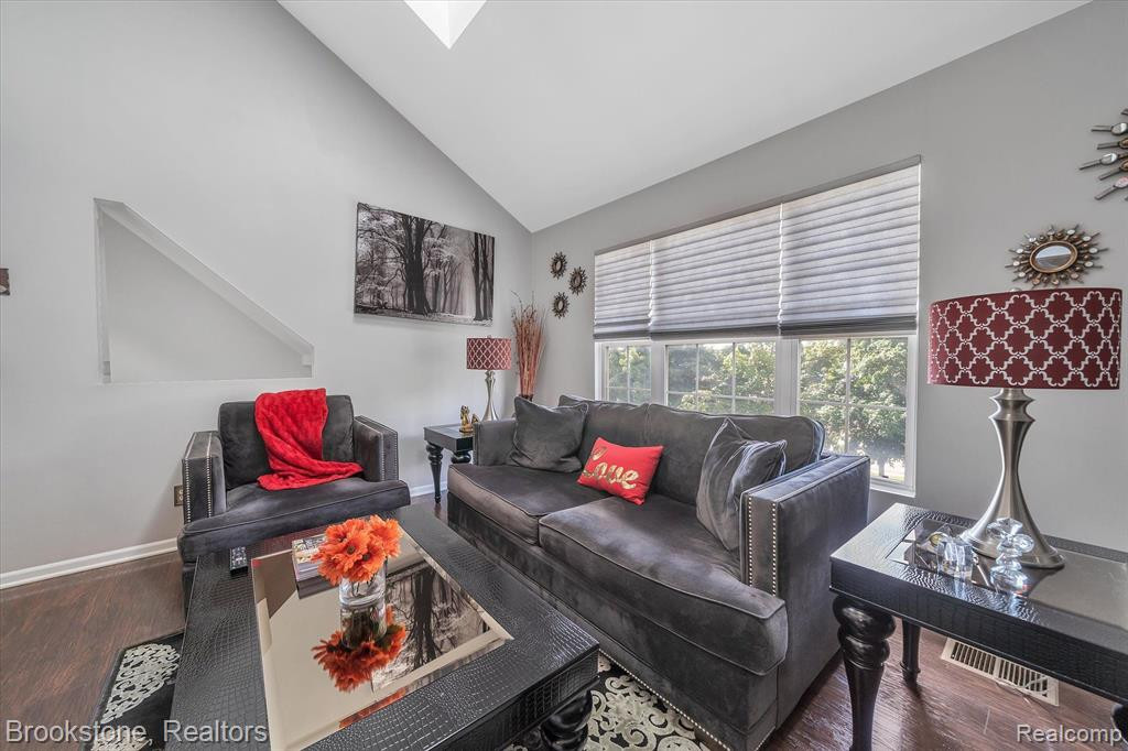 1107 BEAVER Run, Troy, MI 48083 — Photo 11