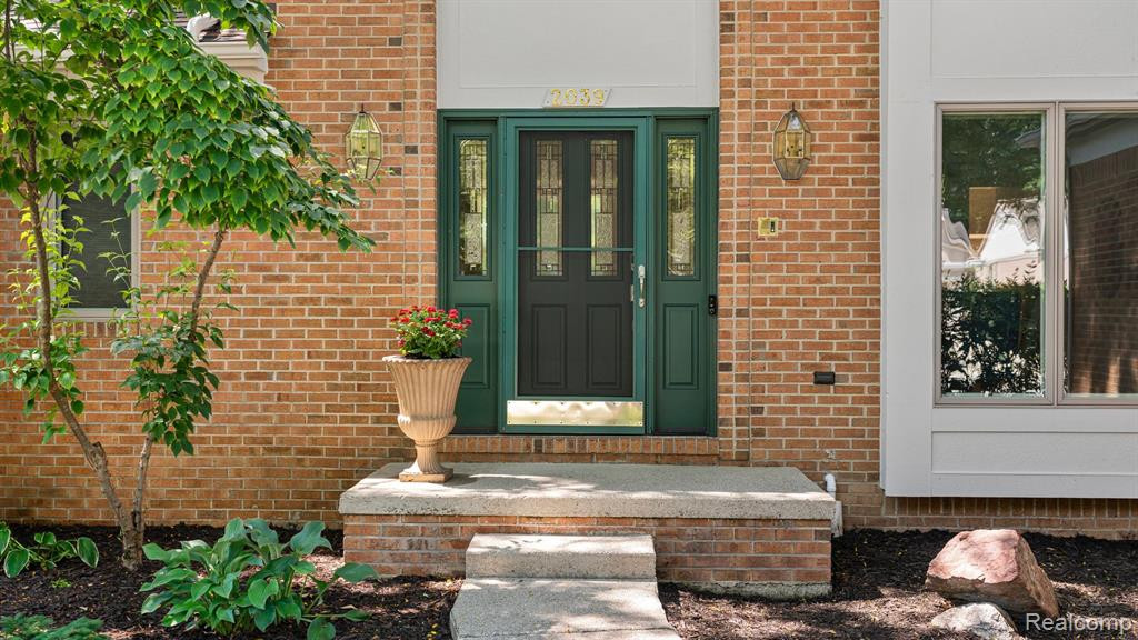 2039 TIBBITS Court, Ann Arbor, MI 48105 — Photo 3