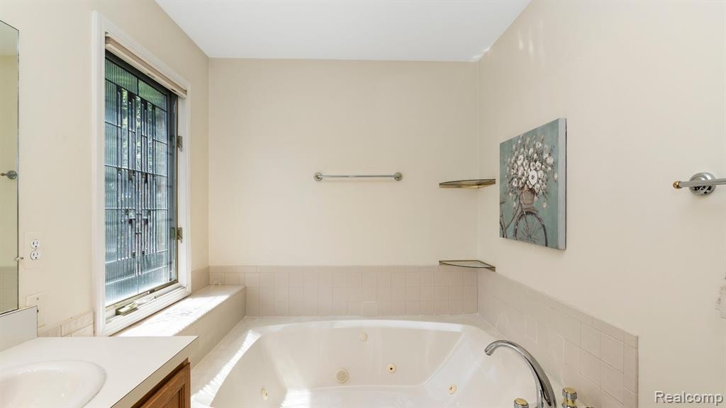2039 TIBBITS Court, Ann Arbor, MI 48105 — Photo 24