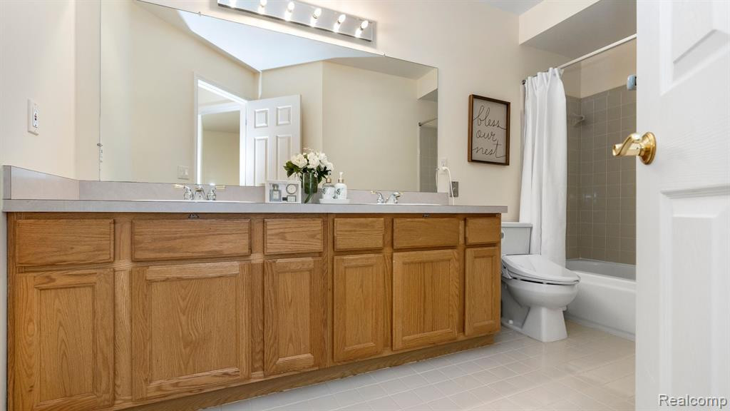 2039 TIBBITS Court, Ann Arbor, MI 48105 — Photo 34