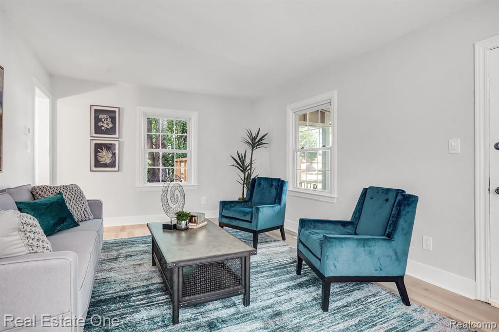 2837 ELMWOOD Street, Ann Arbor, MI 48104 — Photo 3