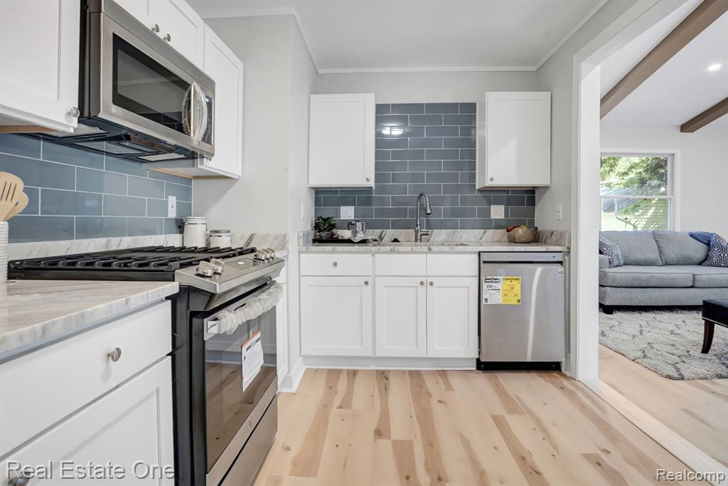 2837 ELMWOOD Street, Ann Arbor, MI 48104 — Photo 6