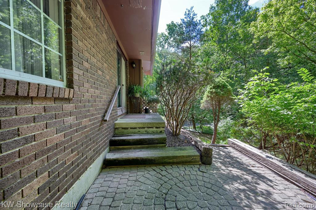 8840 MINNE WANNA Road, Clarkston, MI 48348 — Photo 4