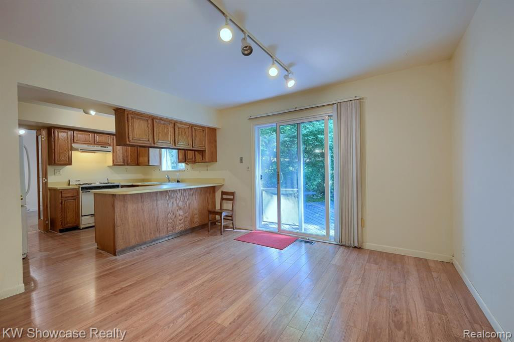 8840 MINNE WANNA Road, Clarkston, MI 48348 — Photo 11