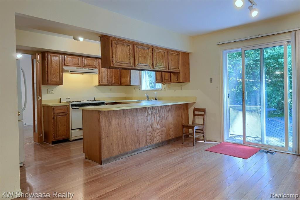 8840 MINNE WANNA Road, Clarkston, MI 48348 — Photo 12