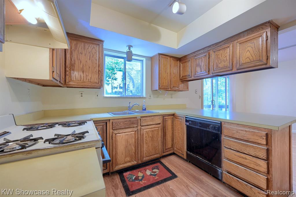 8840 MINNE WANNA Road, Clarkston, MI 48348 — Photo 13