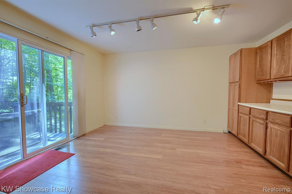 8840 MINNE WANNA Road, Clarkston, MI 48348 — Photo 16